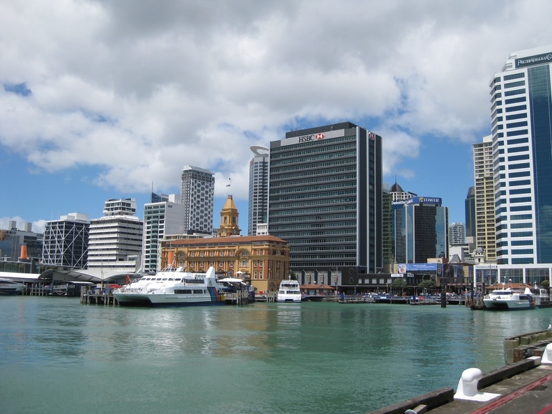 34 Auckland skyline